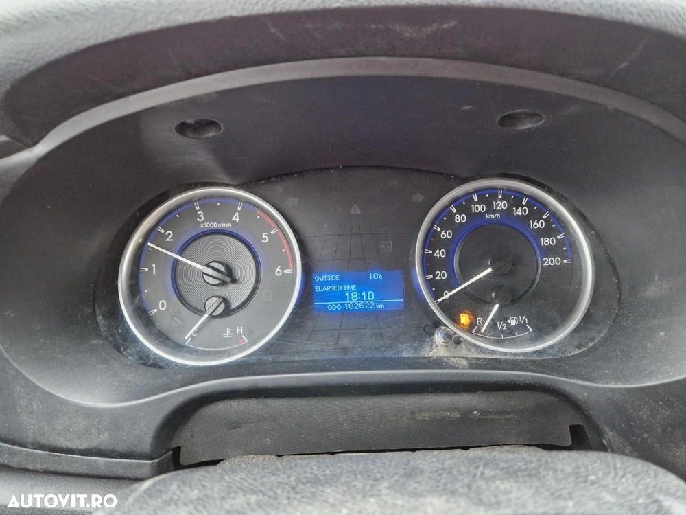 Toyota Hilux 4x4 Double Cab M/T Style - 31