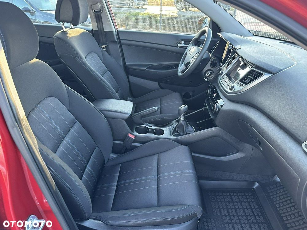 Hyundai Tucson 1.6 GDi 2WD Pure - 27