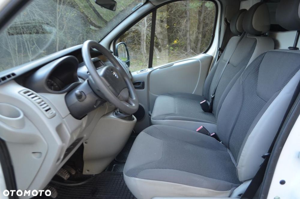 Opel Vivaro - 24