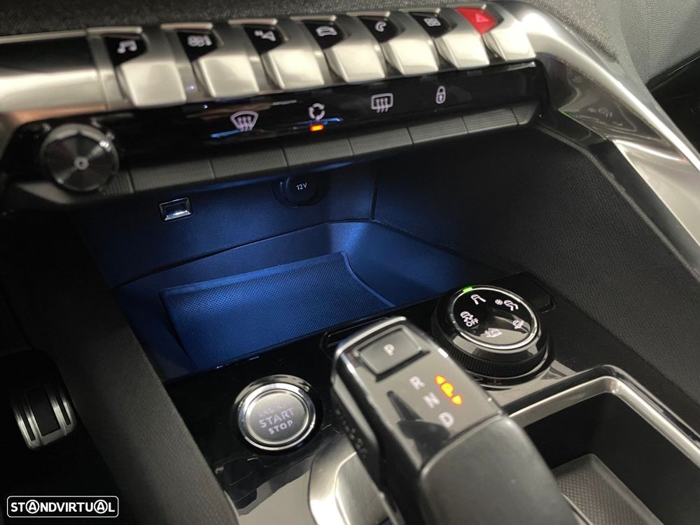 Peugeot 3008 1.2 PureTech Allure EAT8 - 47