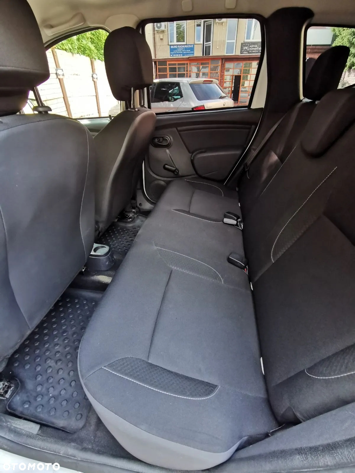 Dacia Duster 1.6 SCe Access S&S - 4