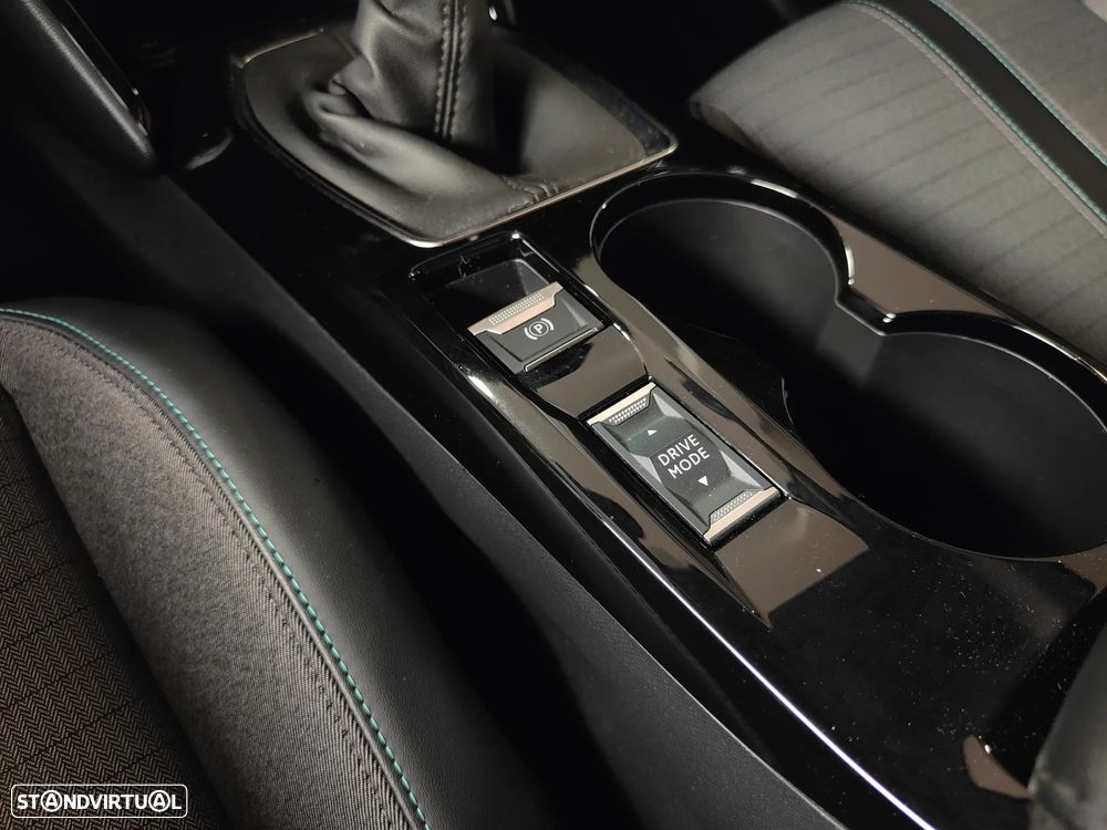 Peugeot 208 1.2 PureTech Allure Pack - 41