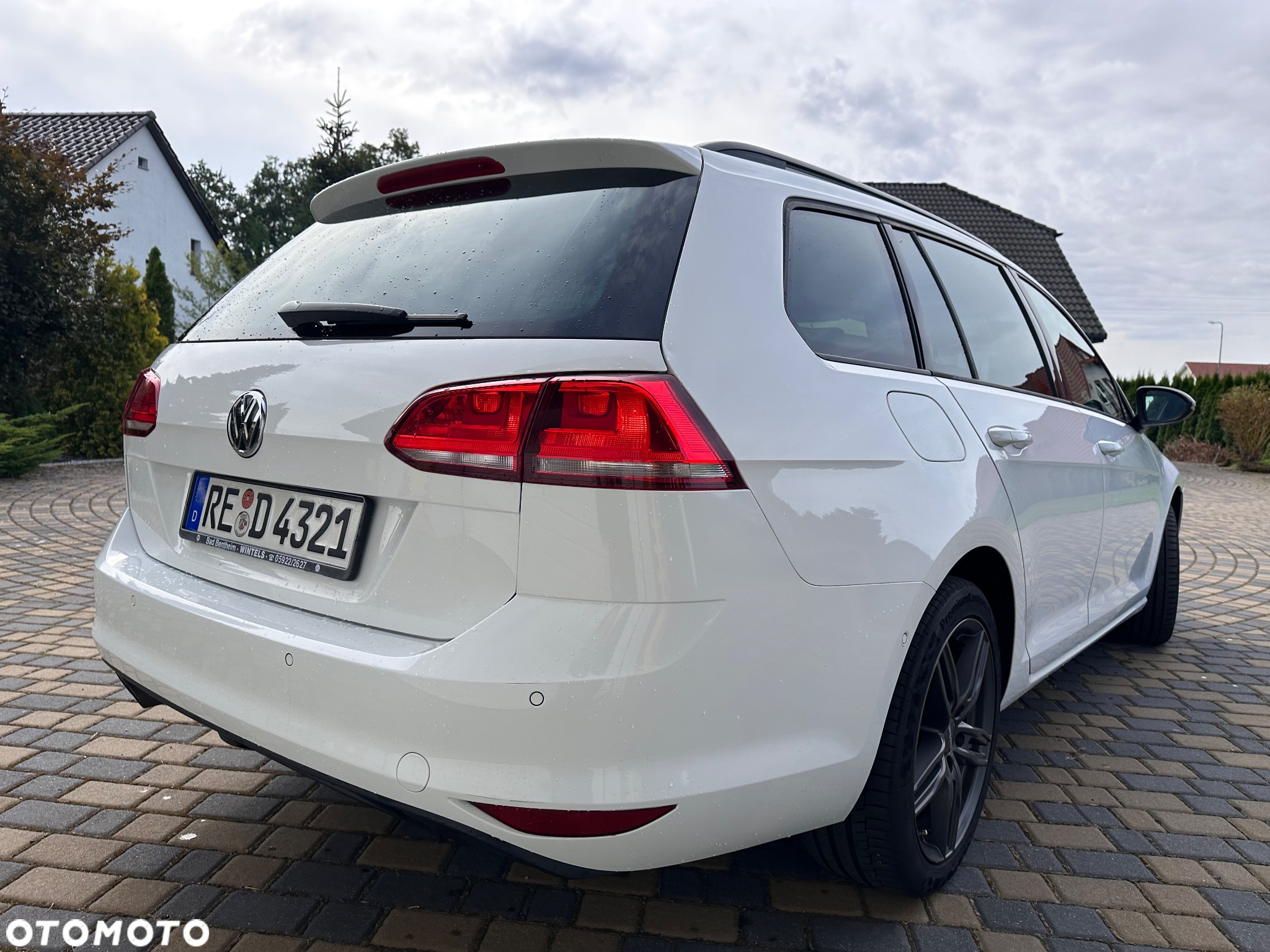 Volkswagen Golf - 8