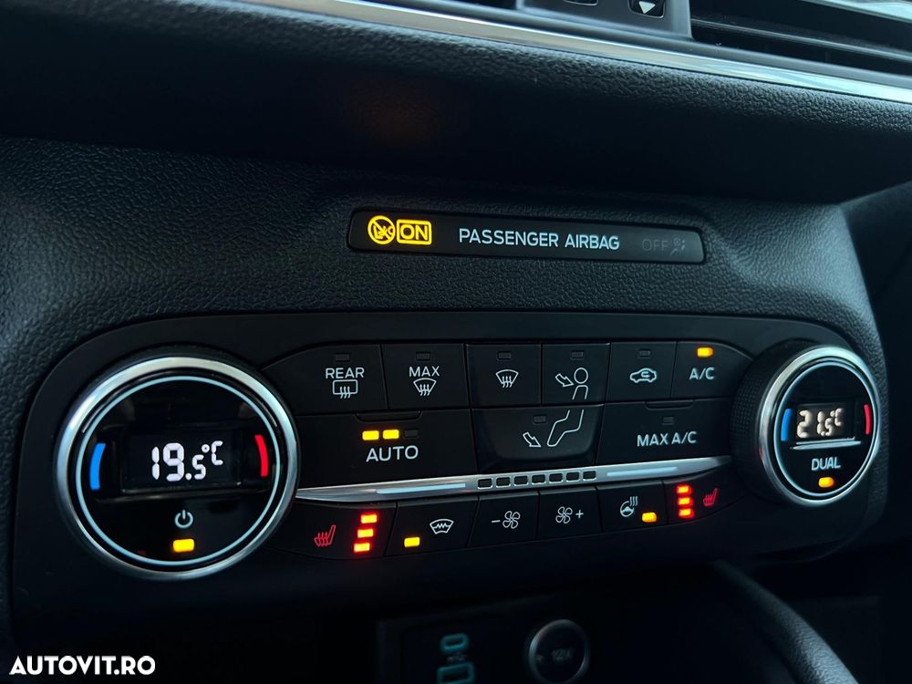 Ford Kuga - 17