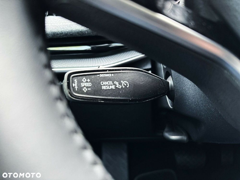 Skoda Superb 2.0 TDI SCR Selection DSG - 18