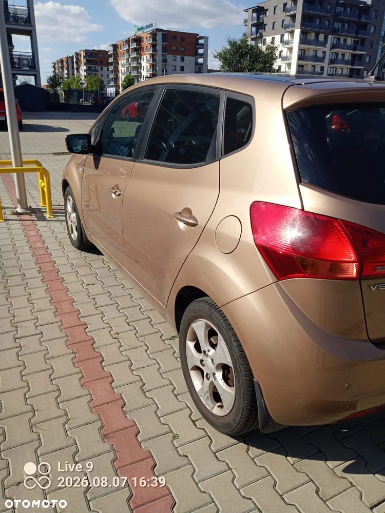 Kia Venga 1.4 L - 12