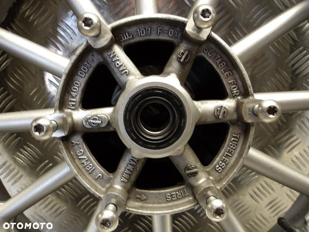 Felga koło przód J18M/CxMT4.00 YAMAHA XV 1900 ROADLINER/STRATOLINER 06-10r   PN. 1D7-25168-01 - 11