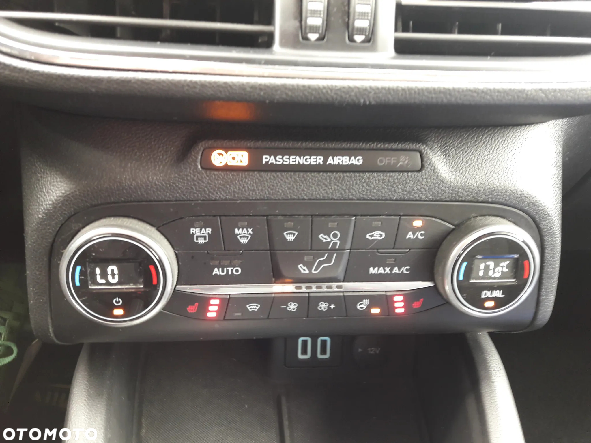 Ford Focus Turnier 1.5 EcoBlue Start-Stopp-System ACTIVE X - 19