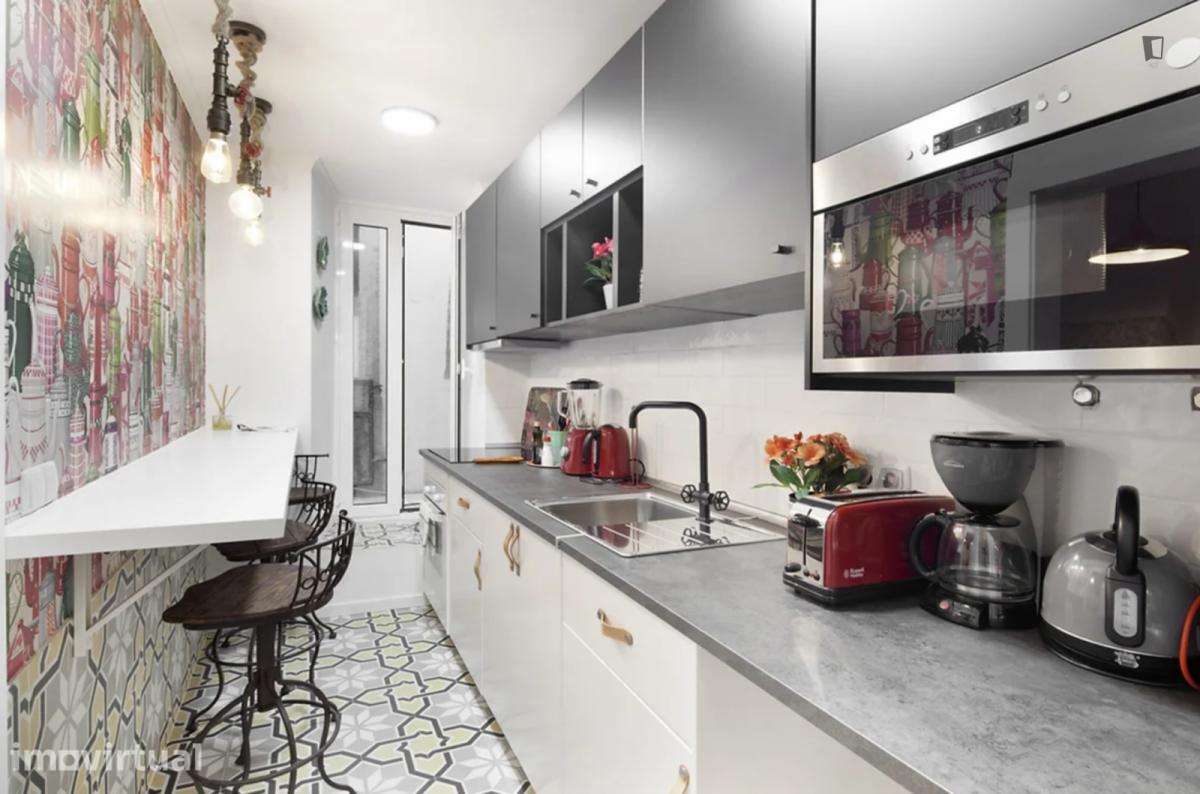 Apartamento com 2 quartos - localizado em Lapa Lisbon - Grande imagem: 2/15