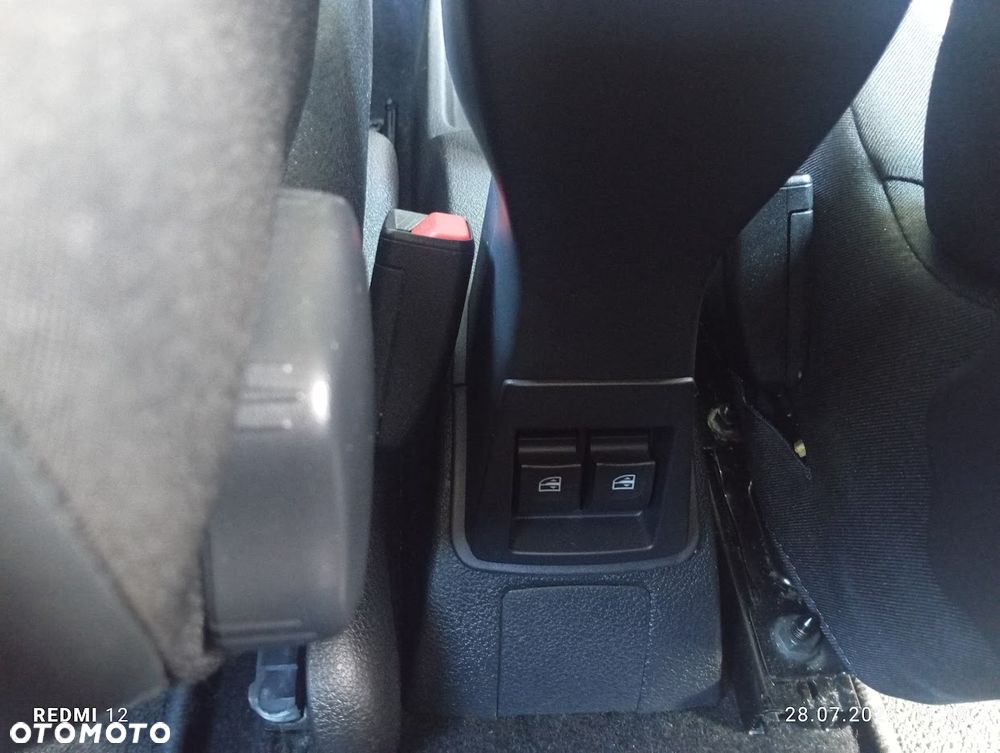 Dacia Sandero Stepway TCe 90 (S&S) Celebration - 32