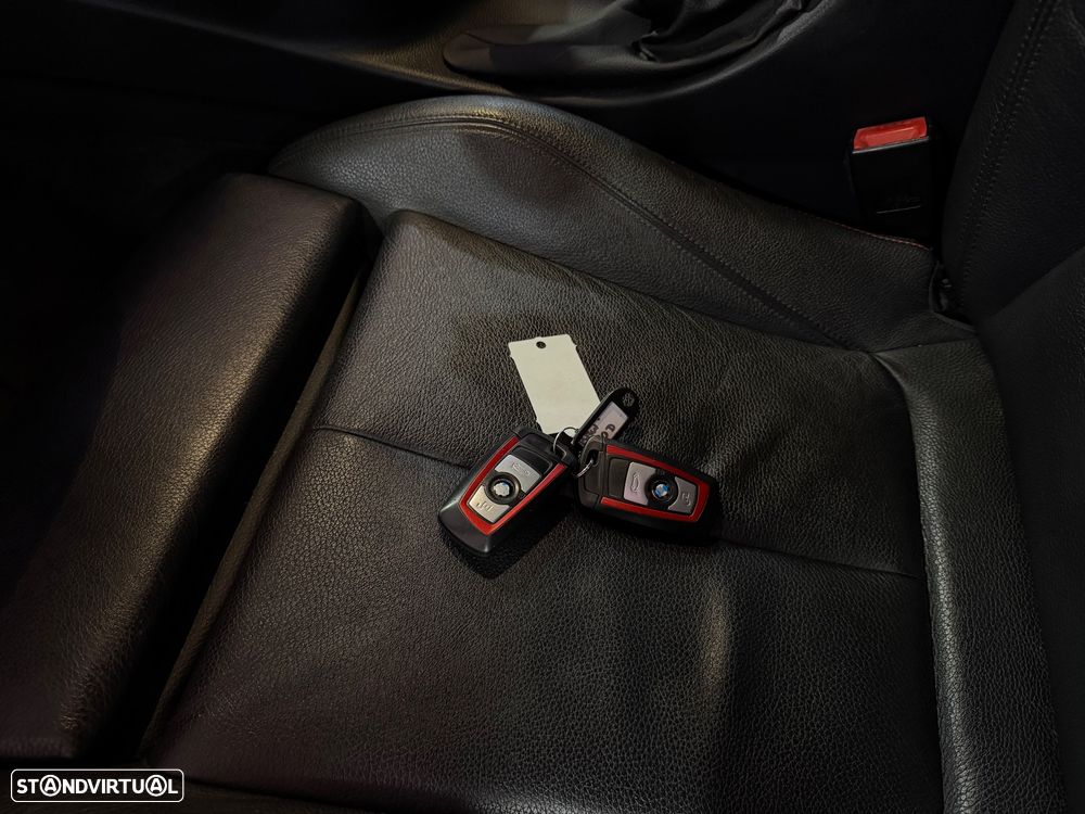 BMW 320 d xDrive Sport Line - 22