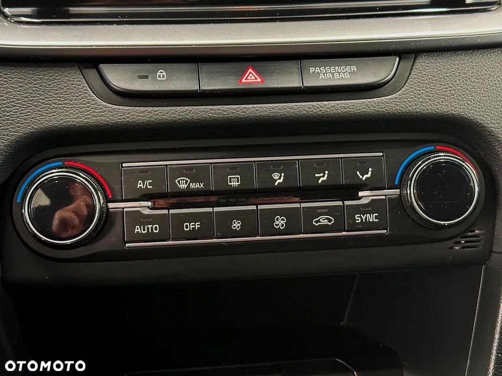 Kia Ceed 1.5 T-GDI M - 21