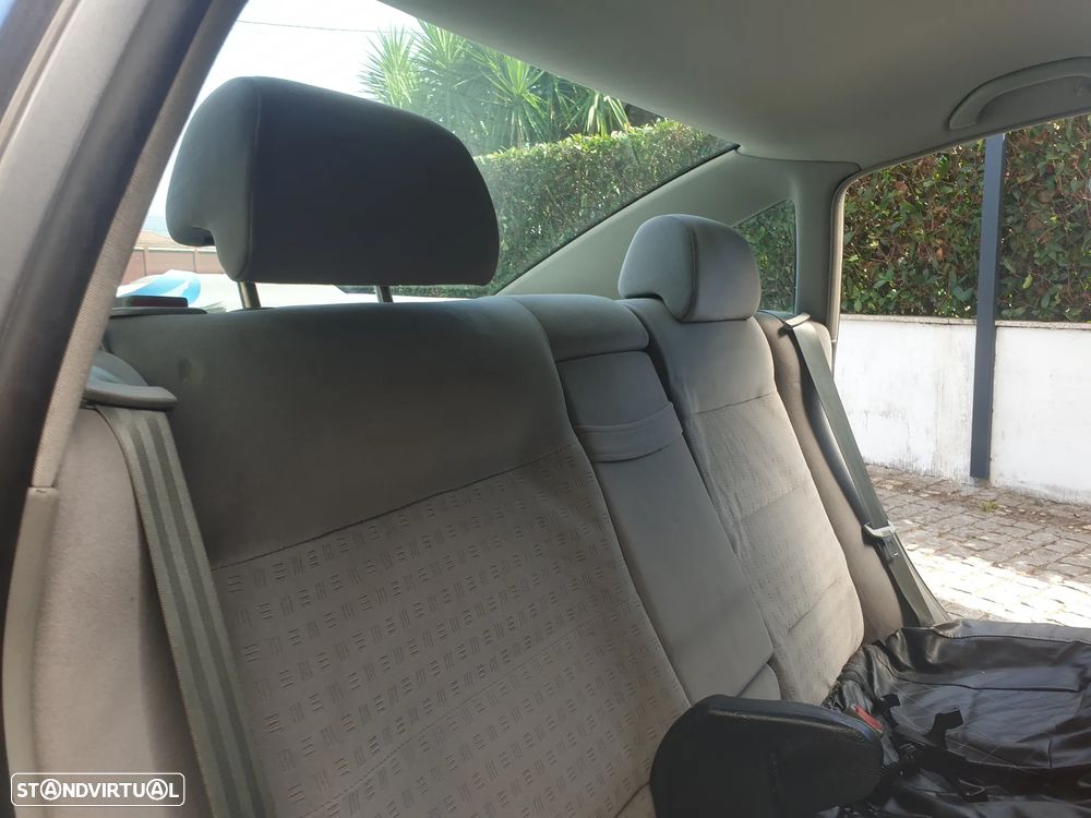 VW Passat 1.9 TDi - 11