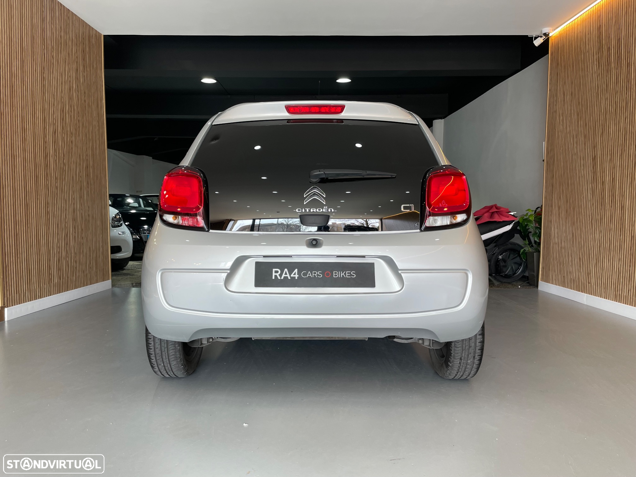 Citroën C1 1.0 VTi Shine ETG - 22