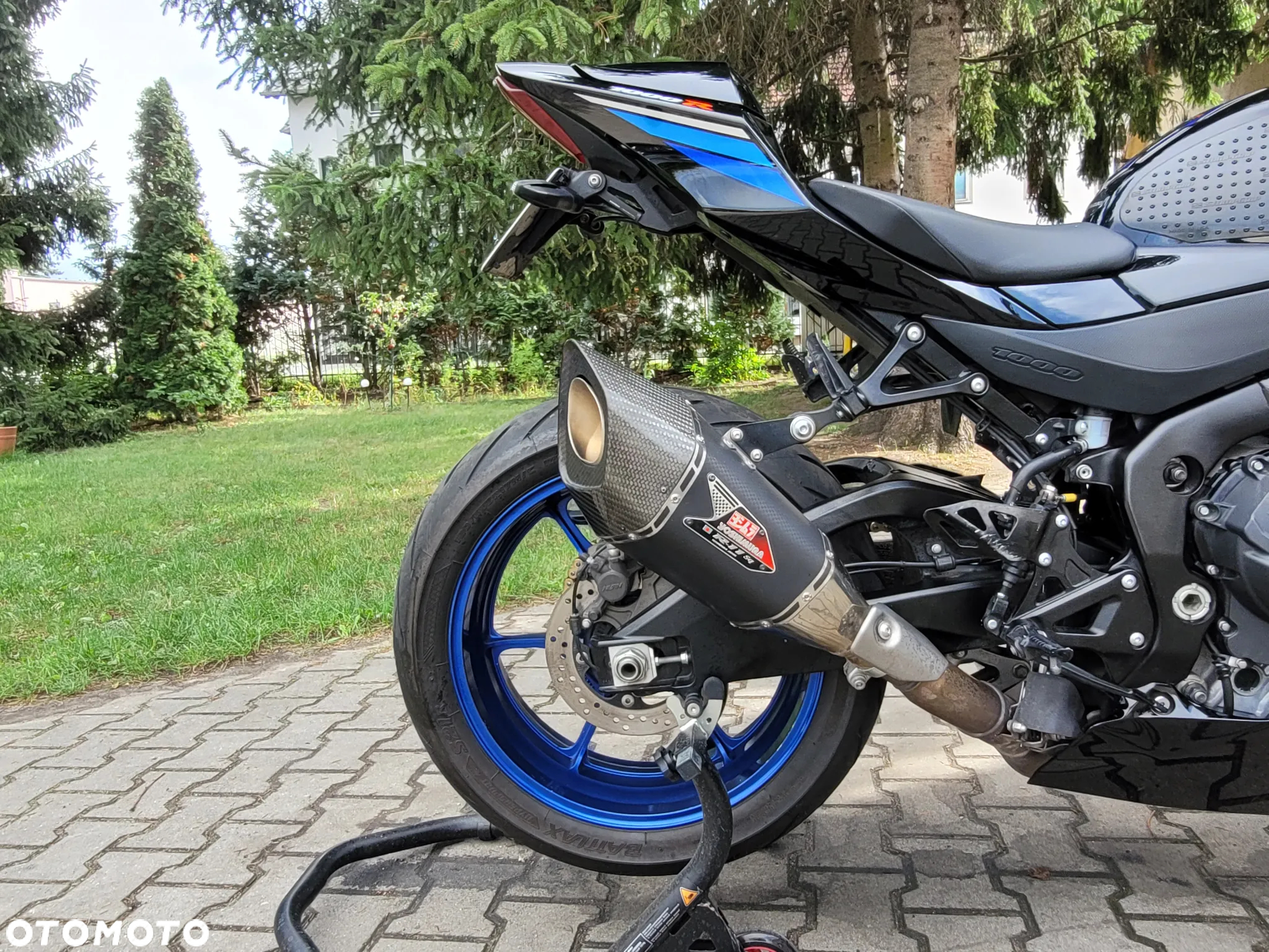 Suzuki GSX-R - 6