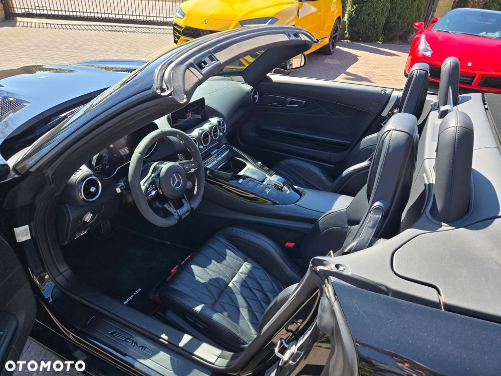 Mercedes-Benz AMG GT - 17