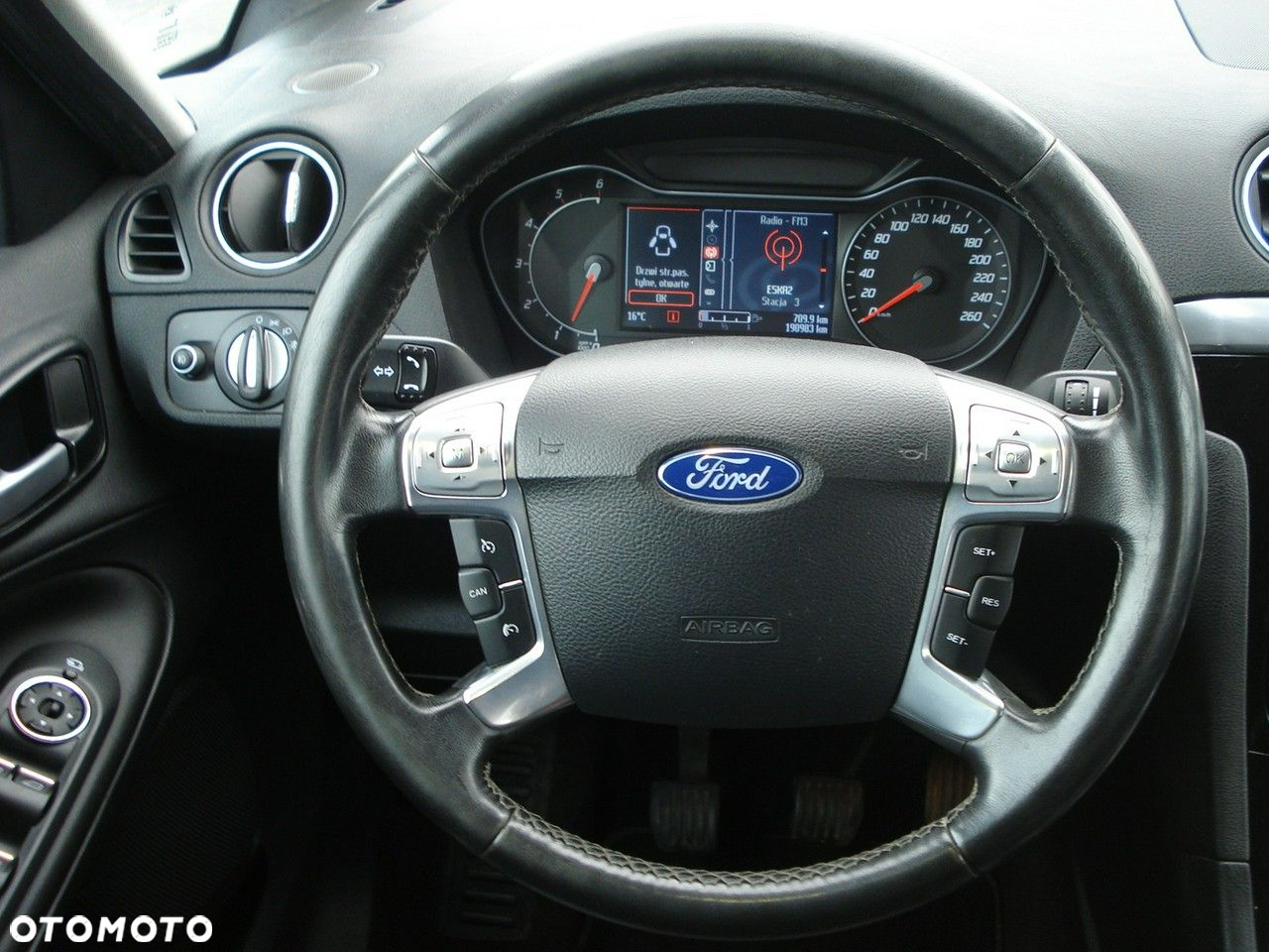 Ford S-Max - 16