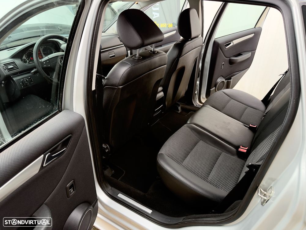 Mercedes-Benz B 180 CDI - 42