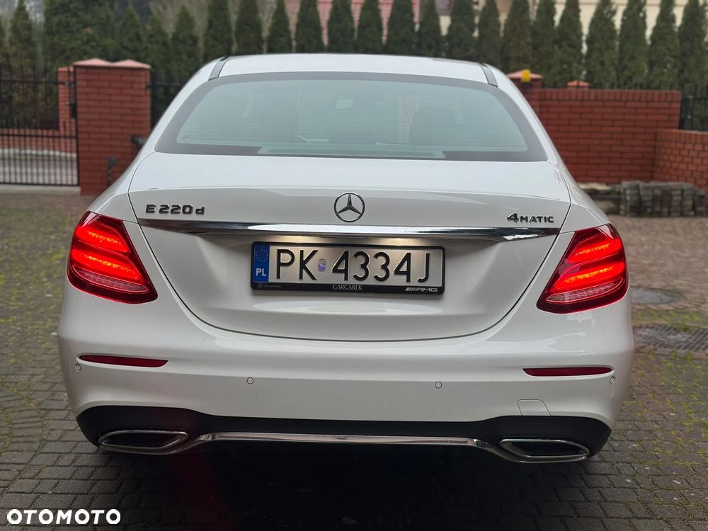 Mercedes-Benz Klasa E 220 d 4-Matic 9G-TRONIC - 5