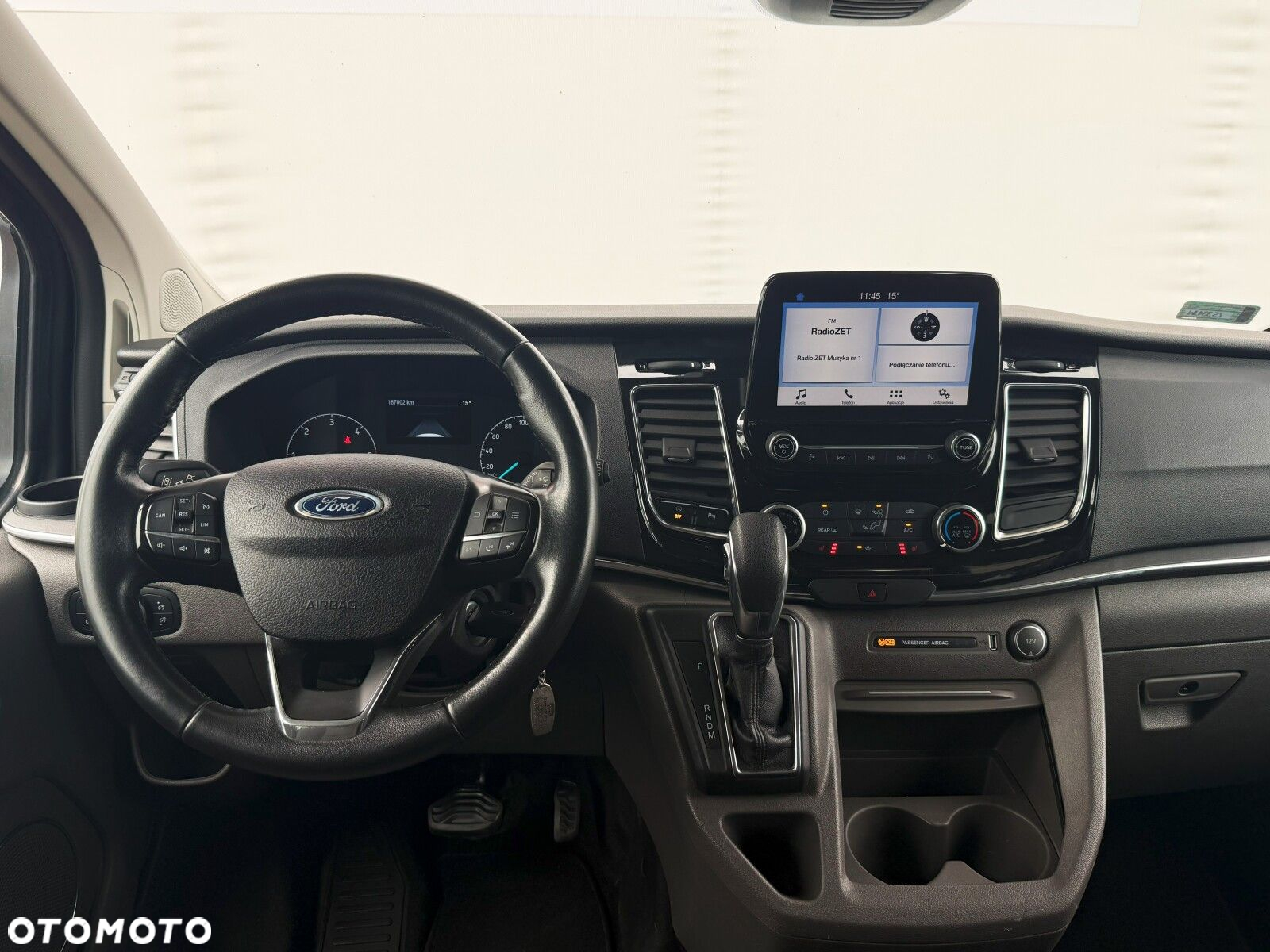 Ford Tourneo Custom - 21