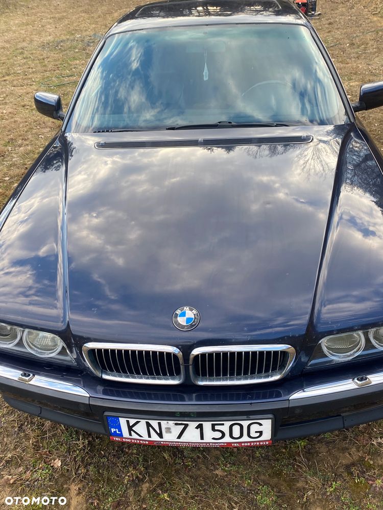 BMW Seria 7 - 10