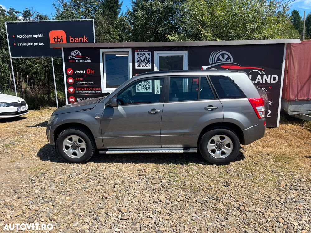 Suzuki Grand Vitara 1.9 DDiS Comfort + DPF Family - 12