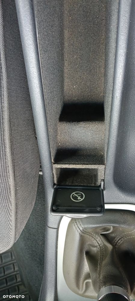 Volvo V40 1.8 - 34