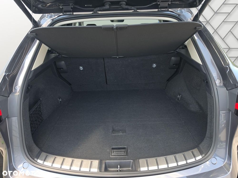 Lexus NX - 28
