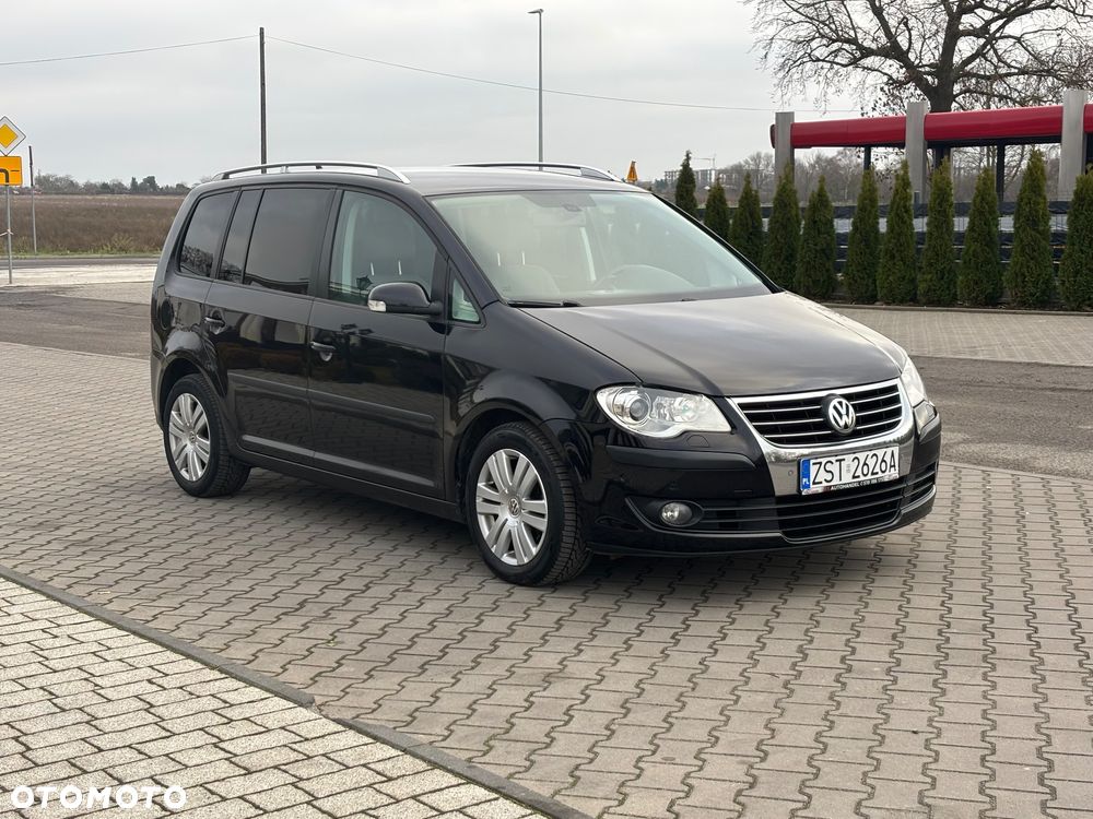 Volkswagen Touran 2.0 TDI DSG Highline - 8