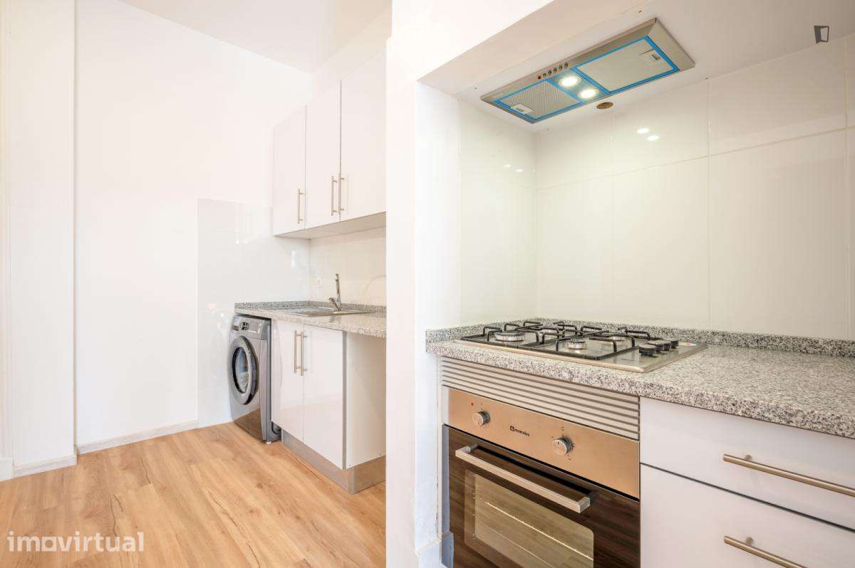 Quarto - localizado em Campo de Ourique Lisbon - Grande imagem: 5/20