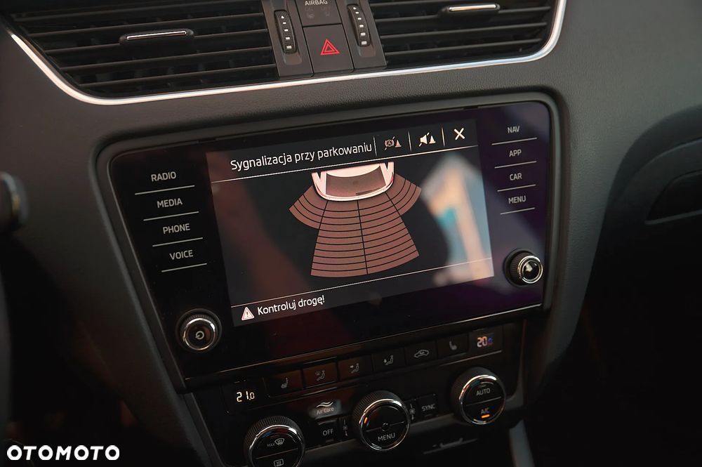 Skoda Octavia 1.6 TDI DSG Ambition - 35