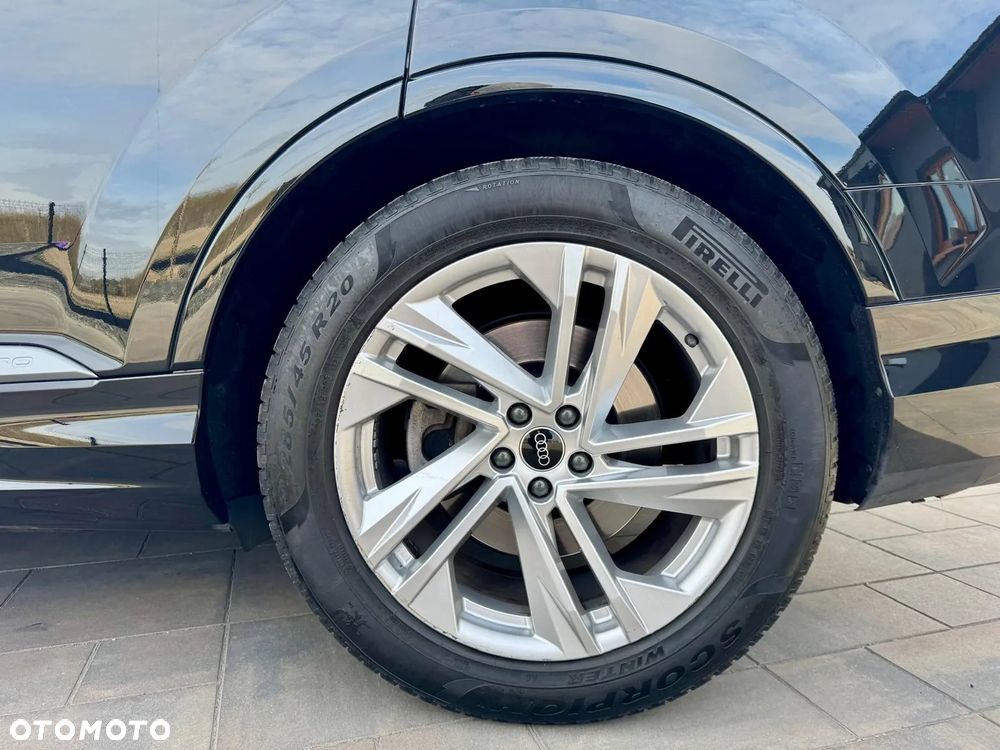 Audi Q7 - 4