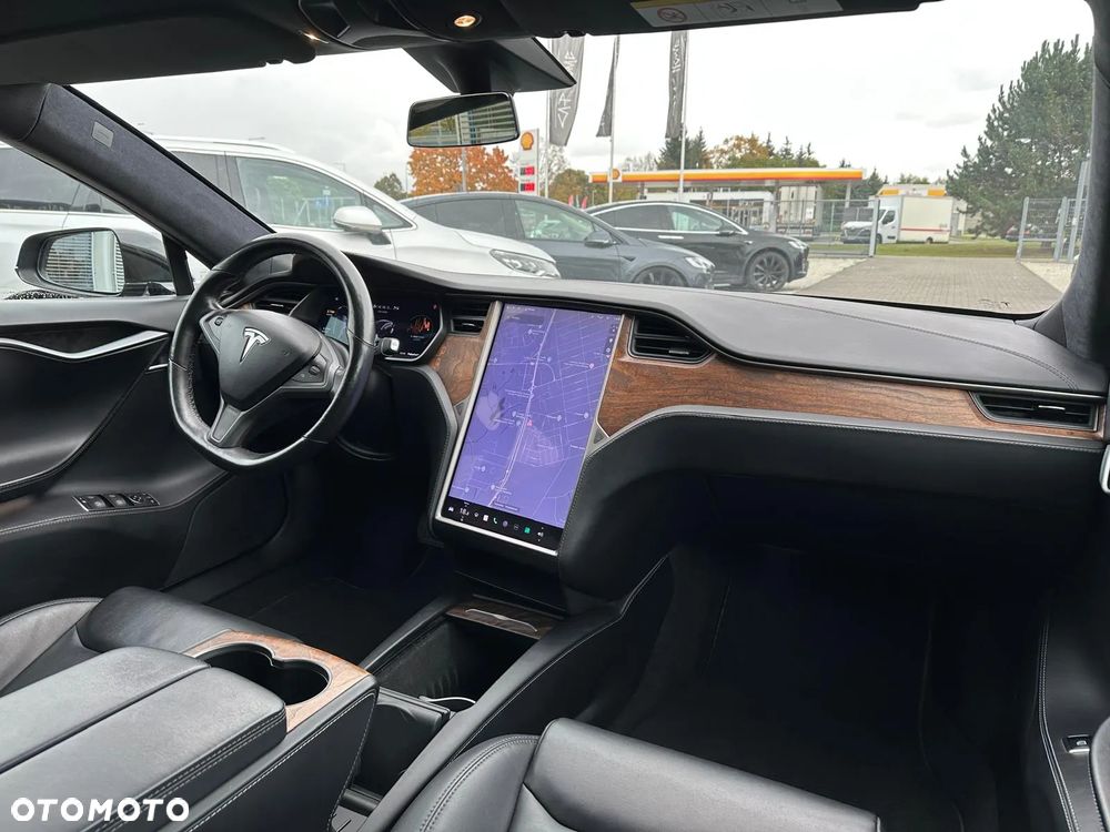 Tesla Model S Long Range AWD - 24