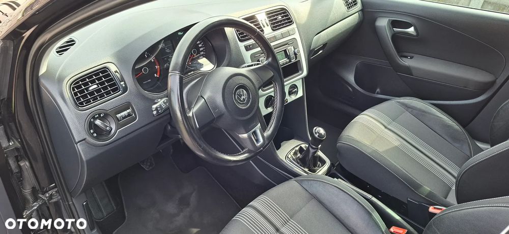 Volkswagen Polo 1.2 TSI MATCH - 23