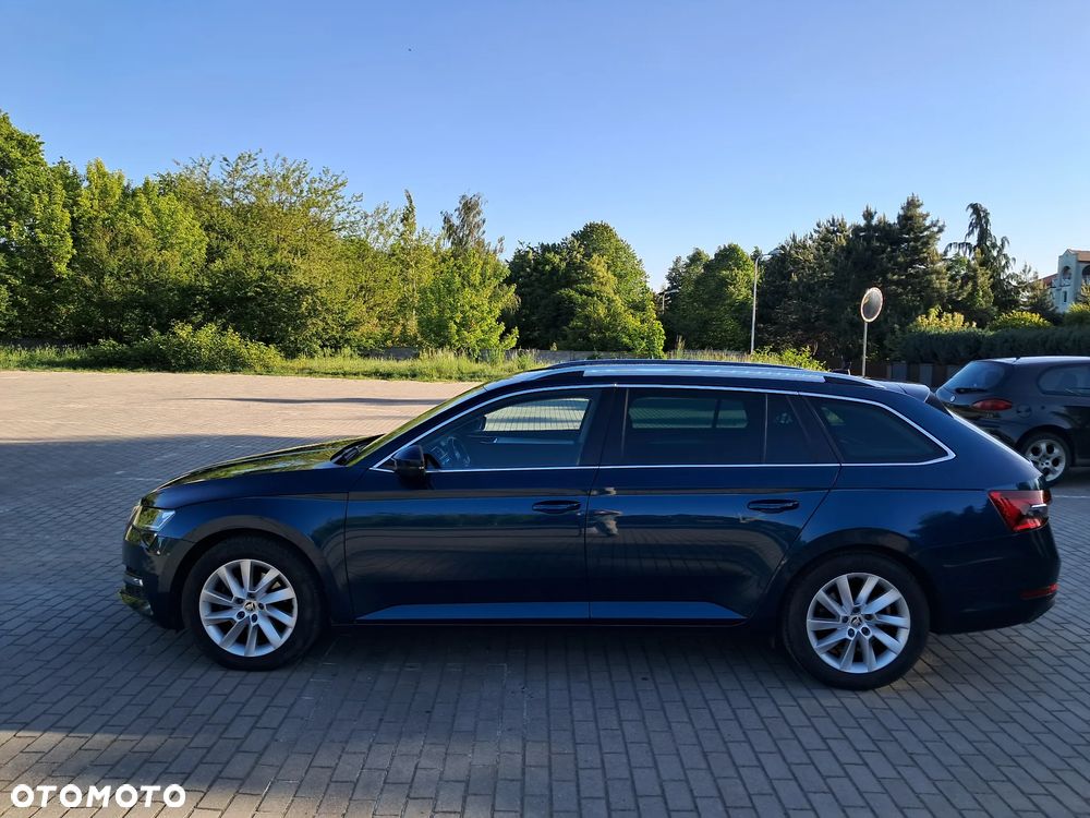 Skoda Superb 2.0 TSI Ambition DSG - 2