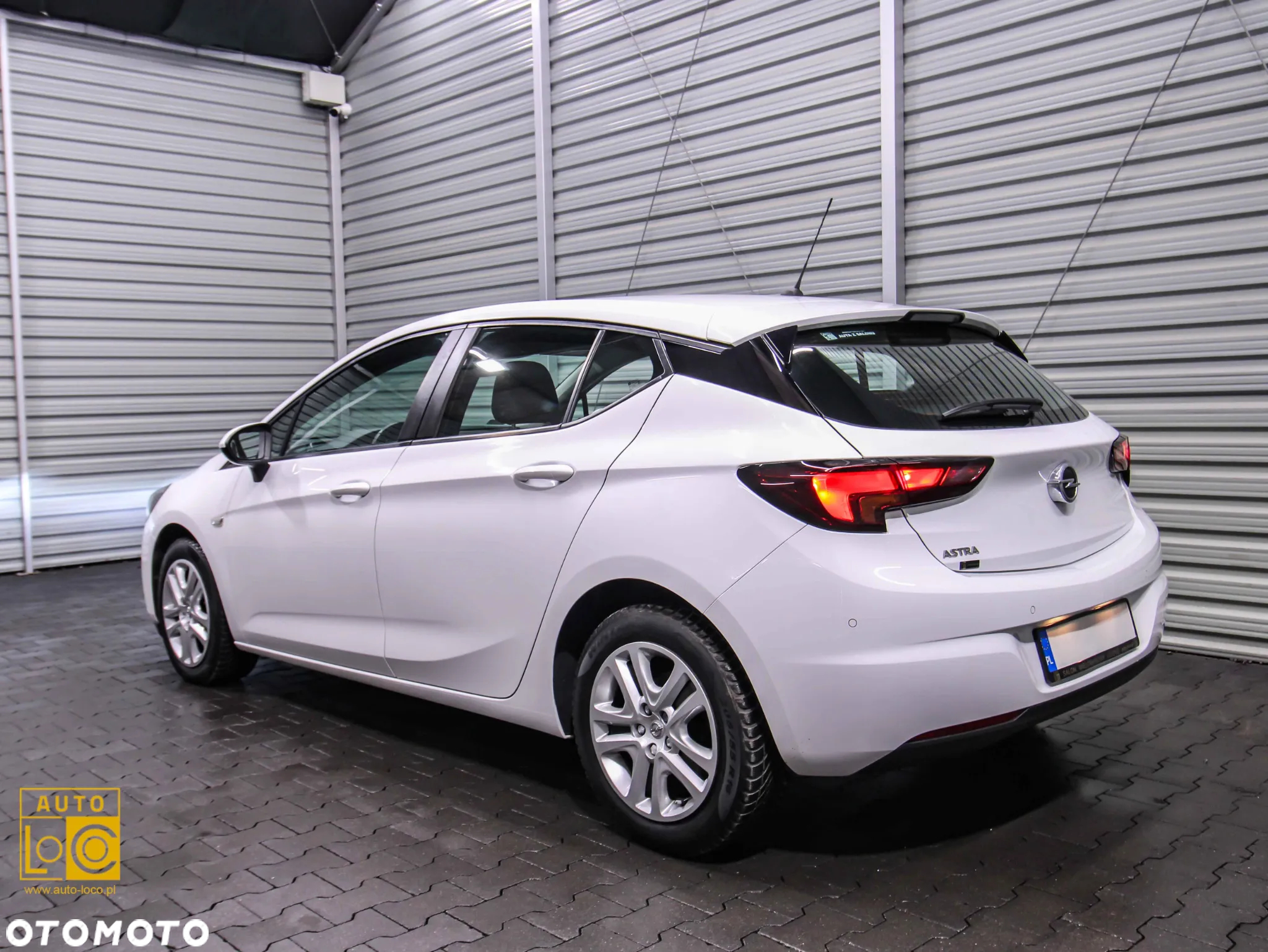 Opel Astra V 1.2 T Edition S&S - 4