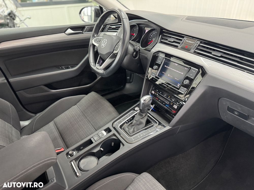 Volkswagen Passat 2.0 TDI DSG Comfortline - 20