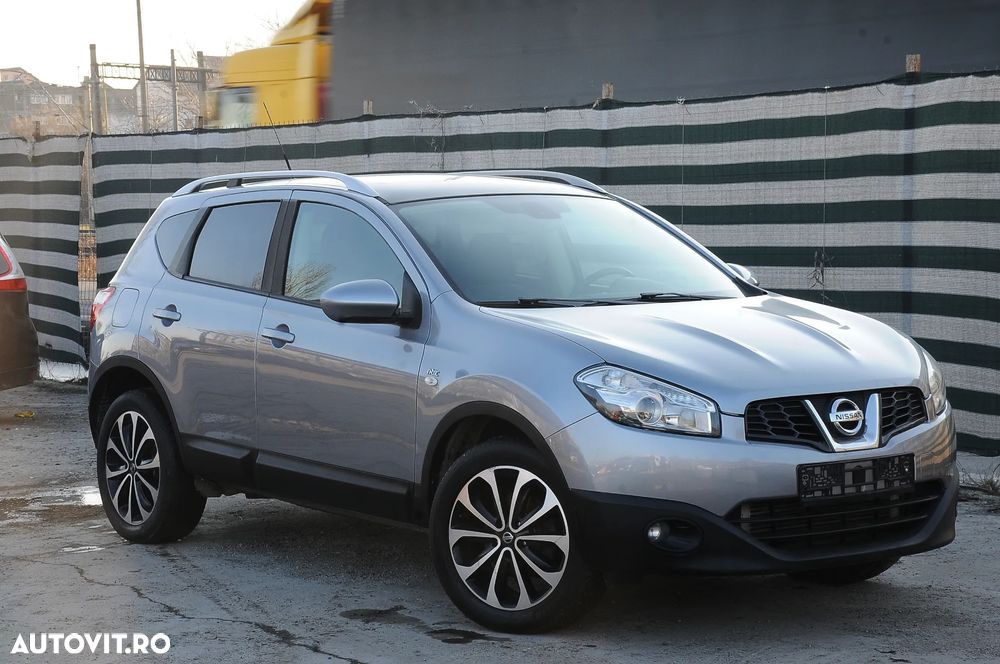 Nissan Qashqai 2.0 DCI 4 x 4 DPF tekna - 1