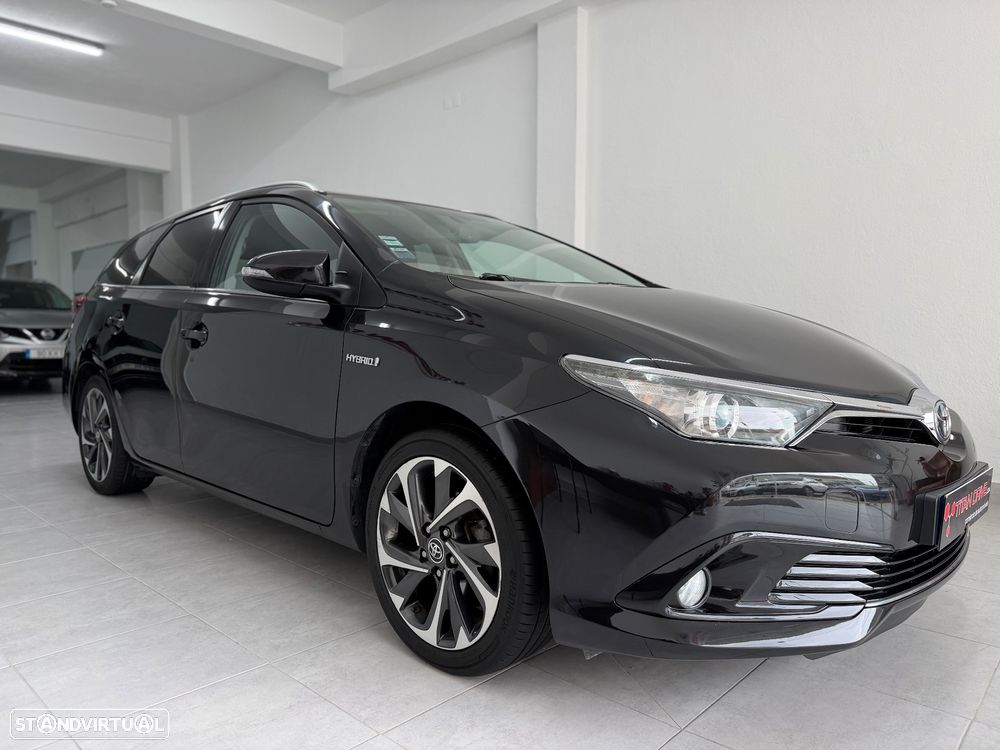 Toyota Auris Touring Sports 1.8 HSD Comfort+P.Sport - 9