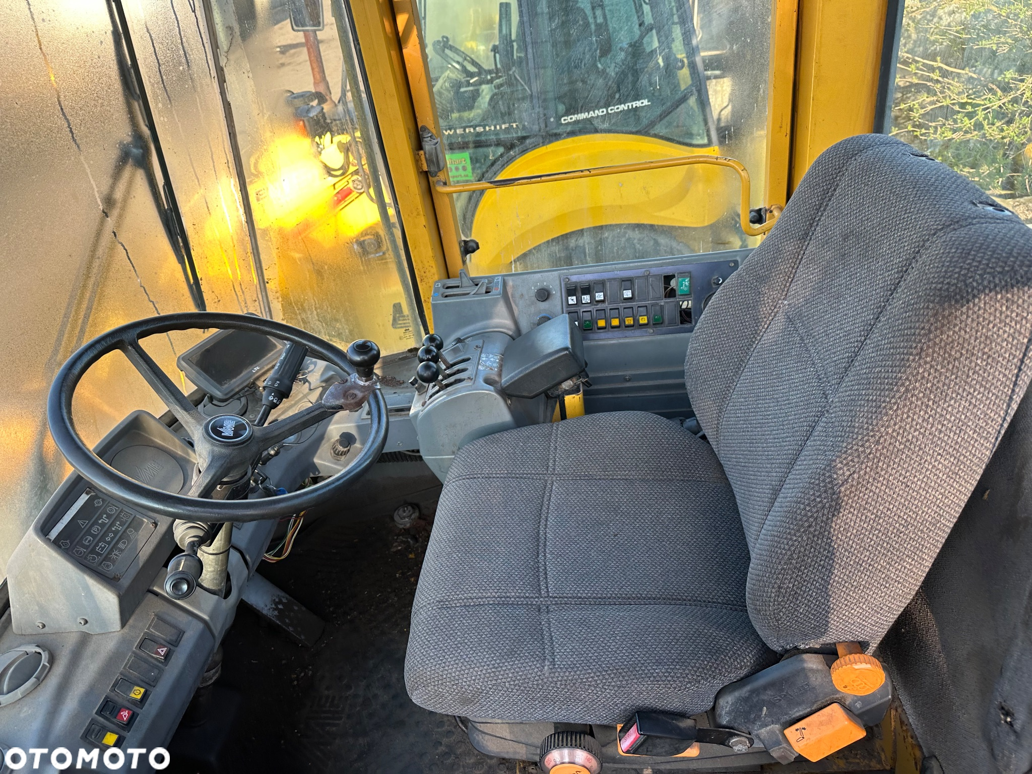 Volvo L70B 2m3 4x4 3 wajchy - 16