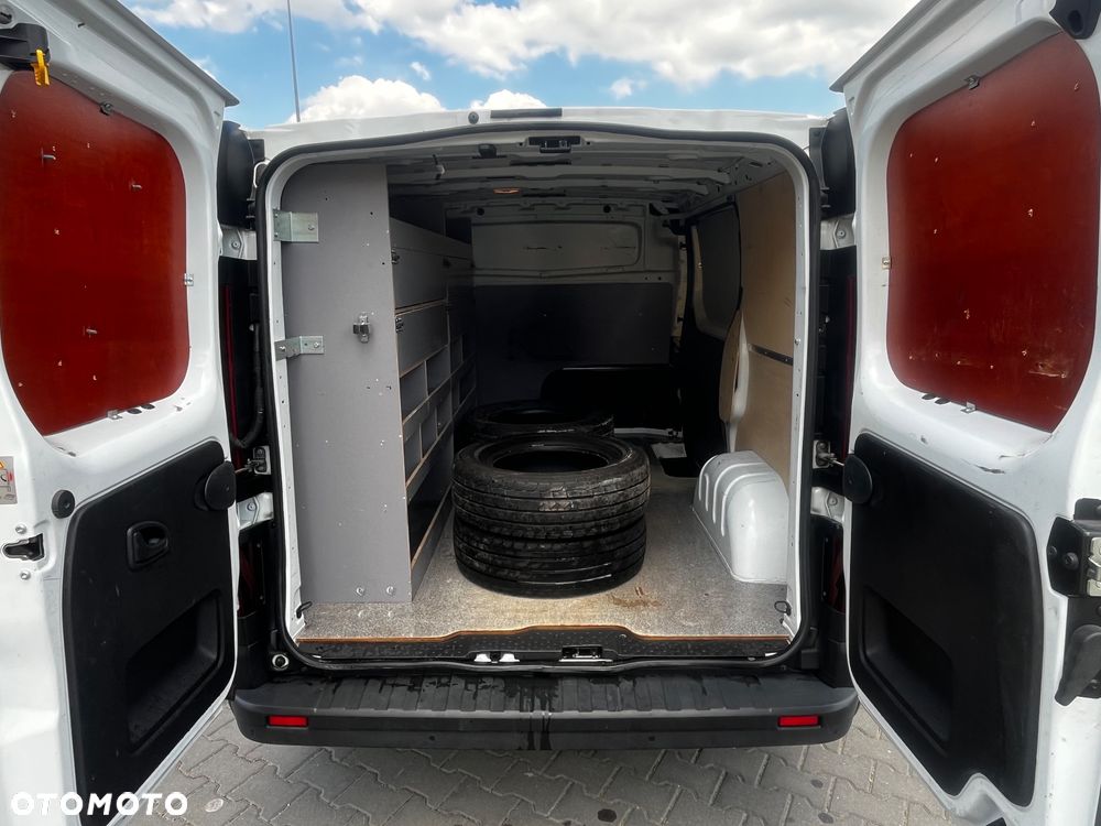 Renault Trafic - 18