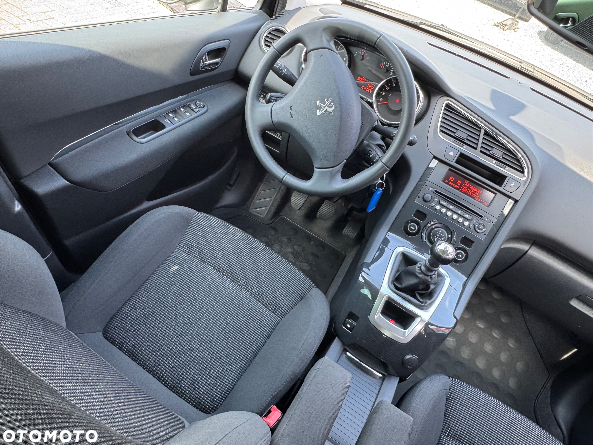 Peugeot 5008 - 27