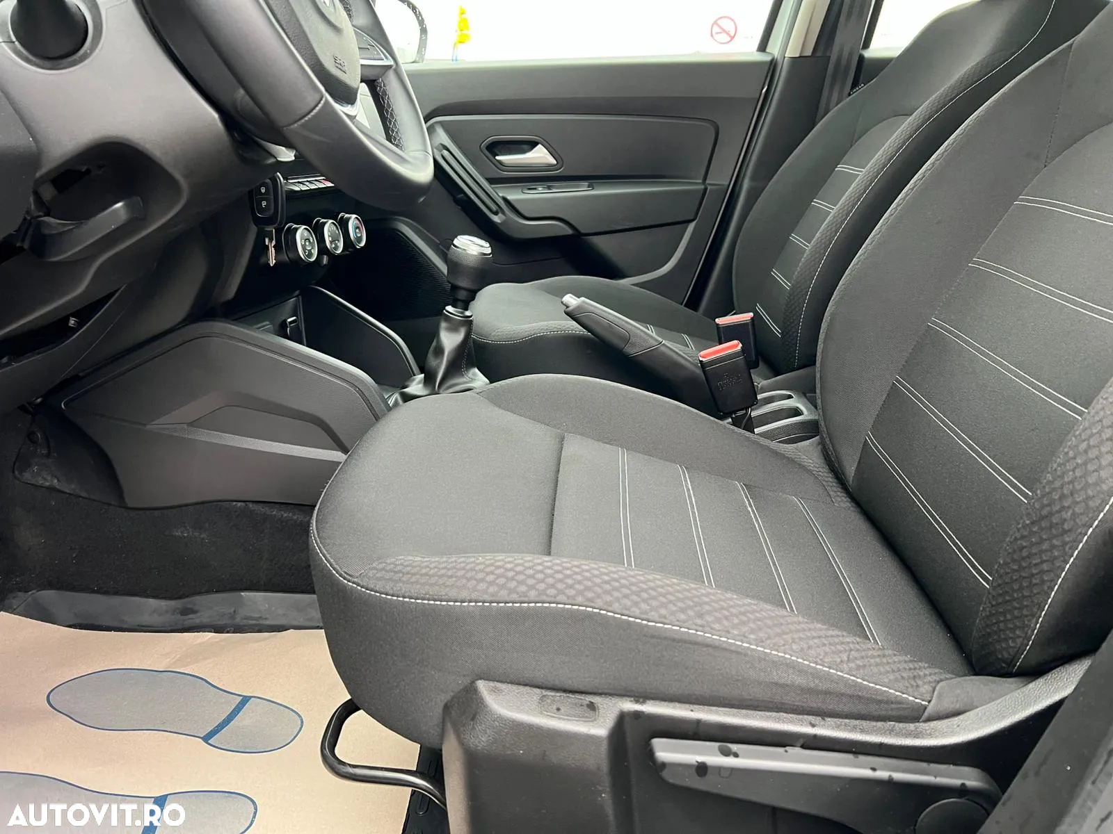 Dacia Duster 1.5 Blue dCi 4WD Comfort - 8