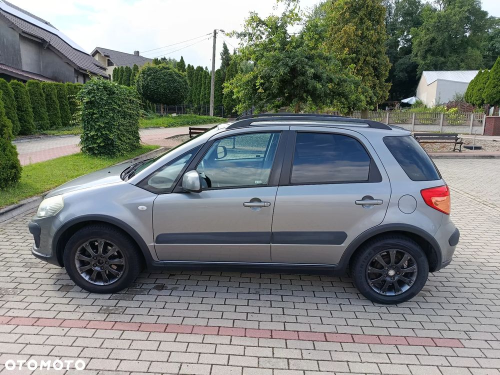 Suzuki SX4 1.6 VVT 4x2 Comfort Dance - 10