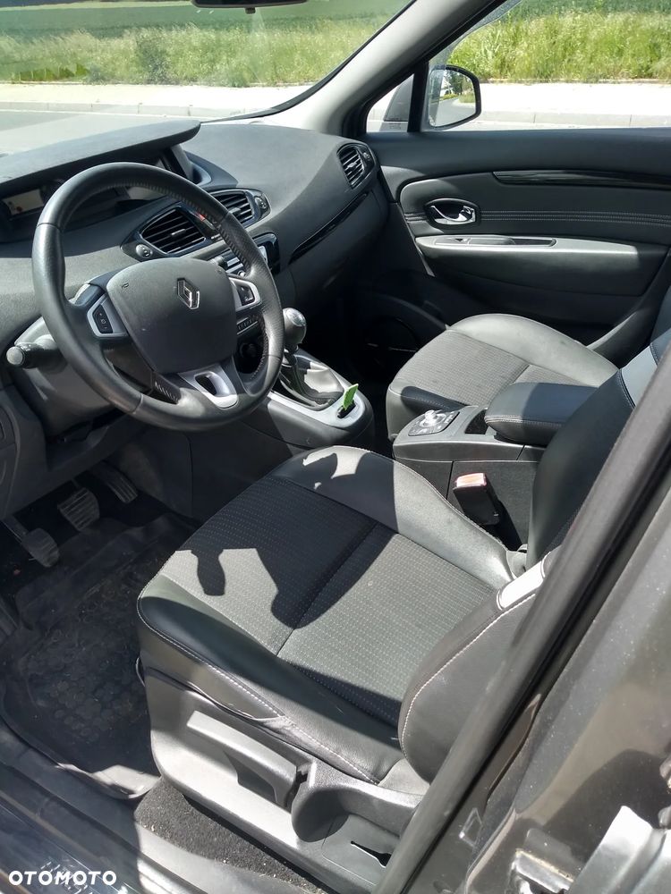 Renault Grand Scenic Gr 1.4 16V TCE Bose Edition - 6
