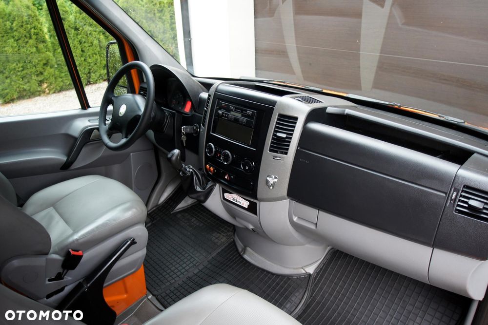 Volkswagen CRAFTER 2.5 TDI Klima Webasto - 32