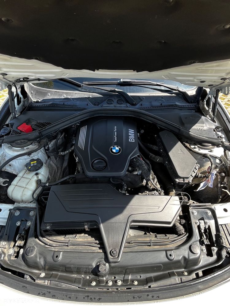 BMW Seria 3 316d - 13