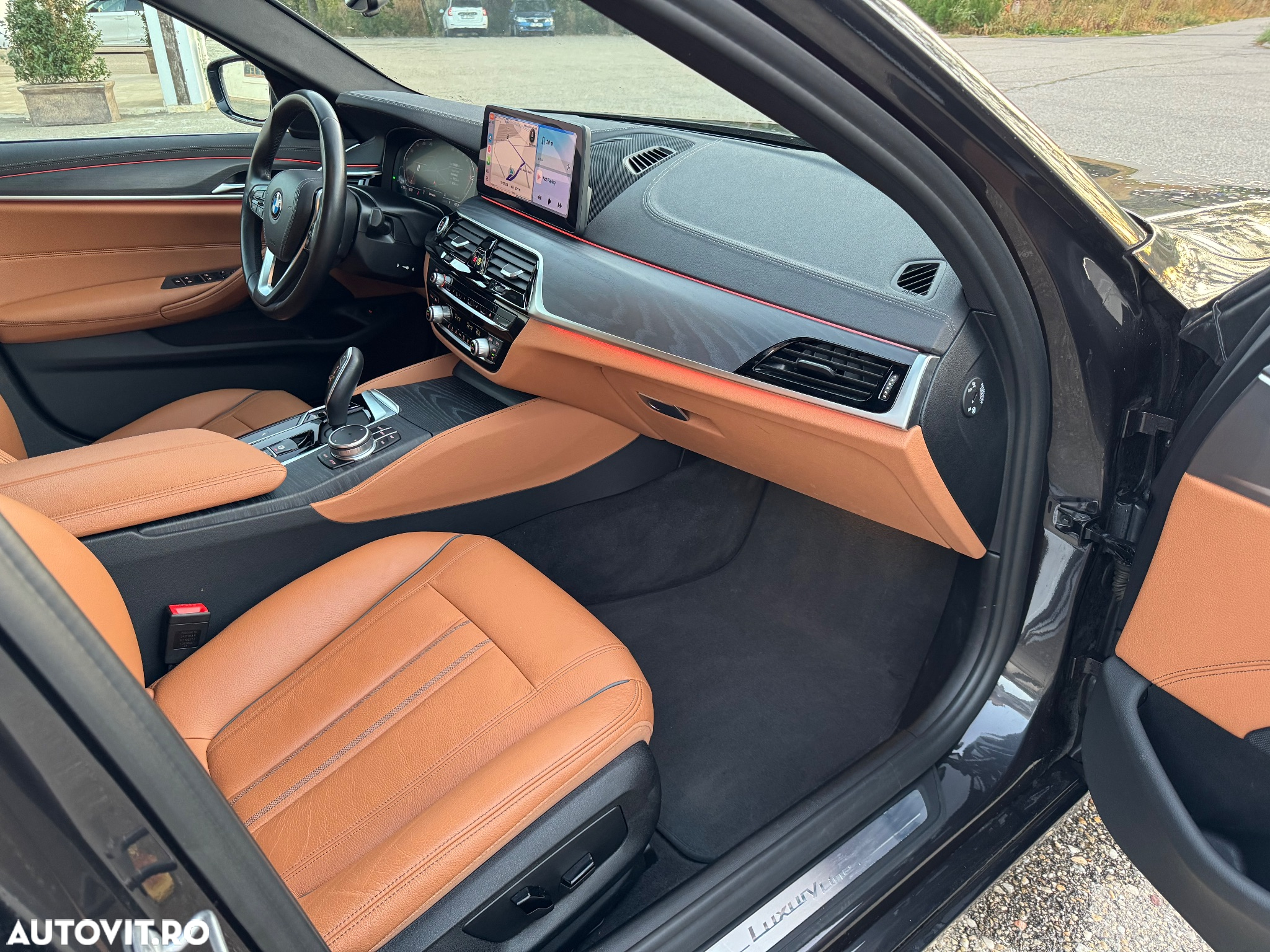 BMW Seria 5 530i Touring Aut. Luxury Line - 16