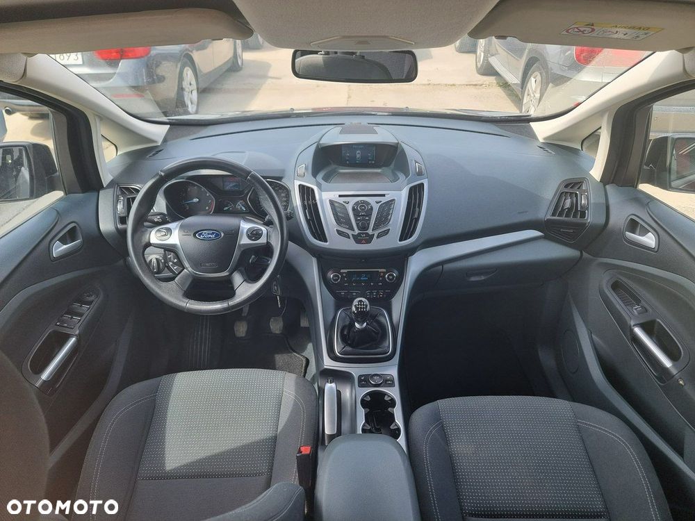 Ford Grand C-MAX - 17