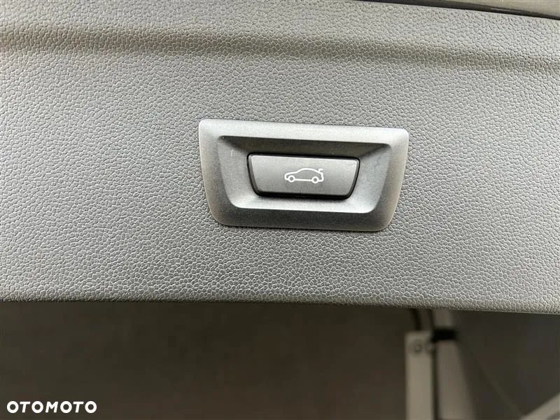 BMW iX xDrive40 76.6kWh - 39